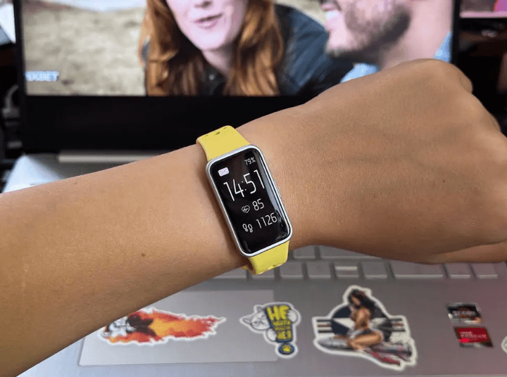 ฟีเจอร์วงแหวนกิจกรรมบน Band 9 แสดงการเคลื่อนไหวและเป้าหมายการออกกำลังกายรายวัน