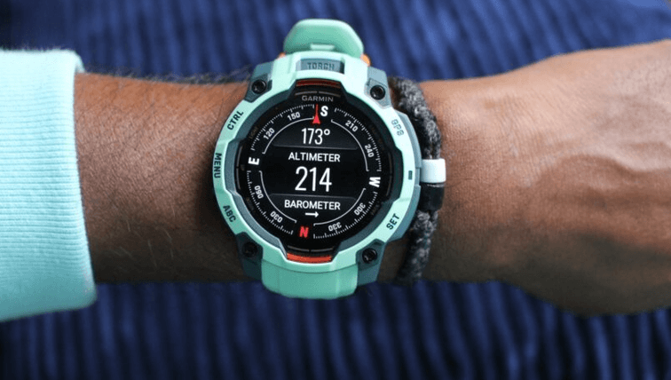 Altimeter และ Barometer สำหรับติดตามความสูงและสภาพอากาศกลางแจ้ง