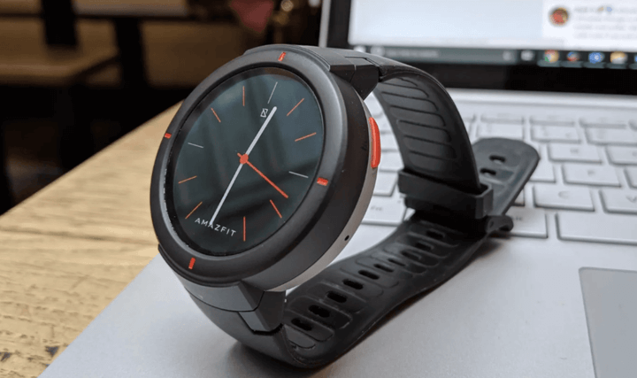 การออกแบบสมาร์ทวอทช์สปอร์ตที่มีดีไซน์ทันสมัยและทนทาน