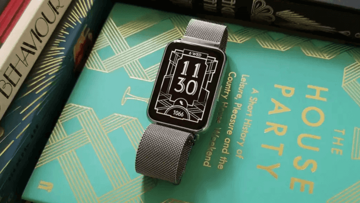 āļŦāļāđāļēāļāļ AMOLED āļāļĩāđāđāļŦāđāļāļ§āļēāļĄāļāļĄāļāļąāļāđāļĨāļ°āļŠāļĩāļŠāļąāļāļŠāļāđāļŠāđāļāļāļēāļĢāđāļāđāļāļēāļāļāļļāļāļ§āļąāļ