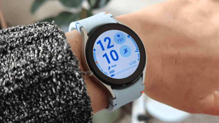 āļŦāļāđāļēāļāļ AMOLED āļāļĄāļāļąāļāđāļŦāđāļŠāļĩāļŠāļąāļāļŠāļāđāļŠāđāļĨāļ°āļāļ§āļēāļĄāļŠāļ§āđāļēāļāļāļĩāđāļĒāļāļāđāļĒāļĩāđāļĒāļĄ āđāļĄāđāļāļĒāļđāđāļāļĨāļēāļāđāļāļ