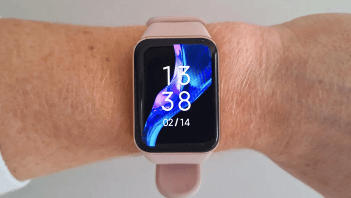 หน้าจอ AMOLED ความละเอียดสูง สีสันสดใส มุมมองกว้าง