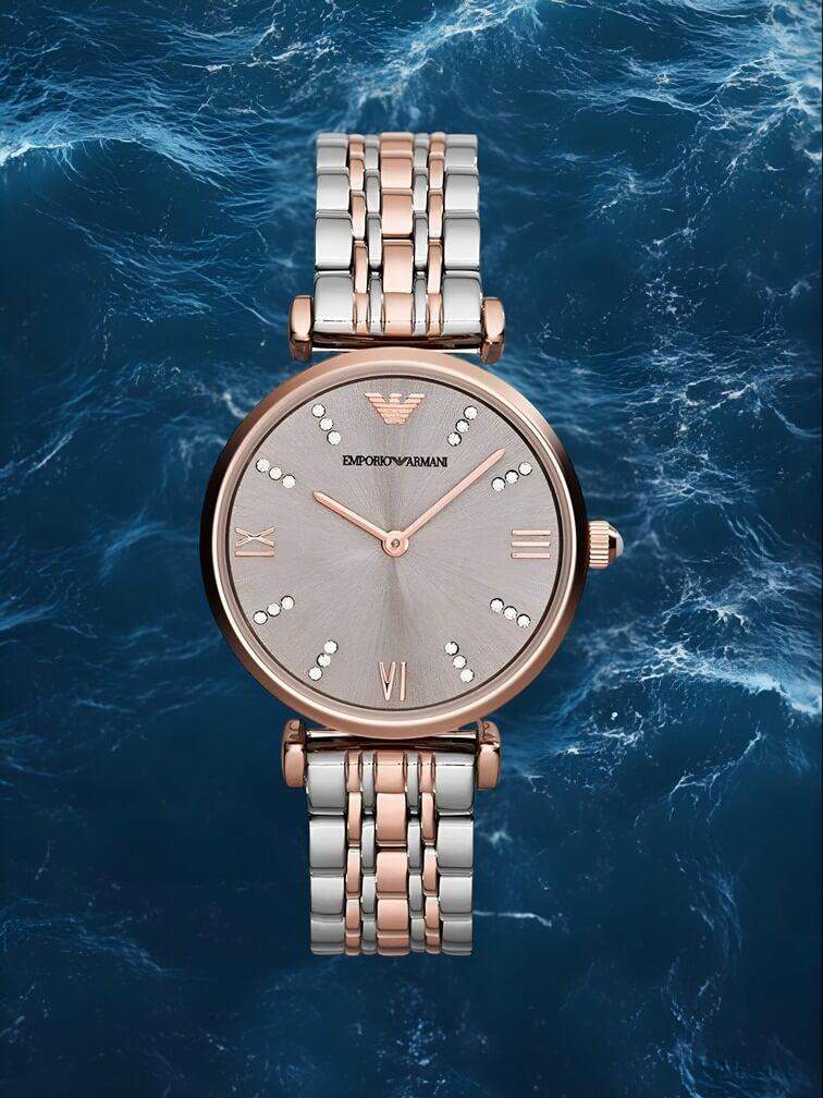 นาฬิกาทองเงินพร้อมหน้าปัดสีเทา ดีไซน์คลาสสิกที่เพิ่มความมีระดับให้กับทุกชุด