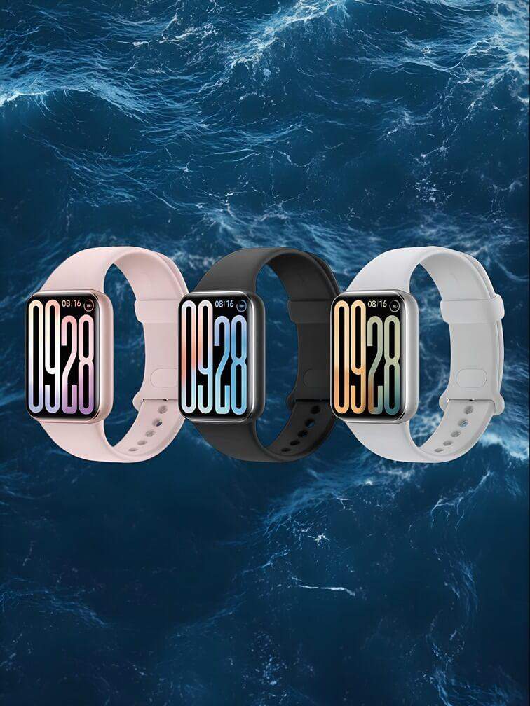 รุ่นทรงสี่เหลี่ยม สีชมพู ดำ และขาว แสดงเวลาบนหน้าจอ