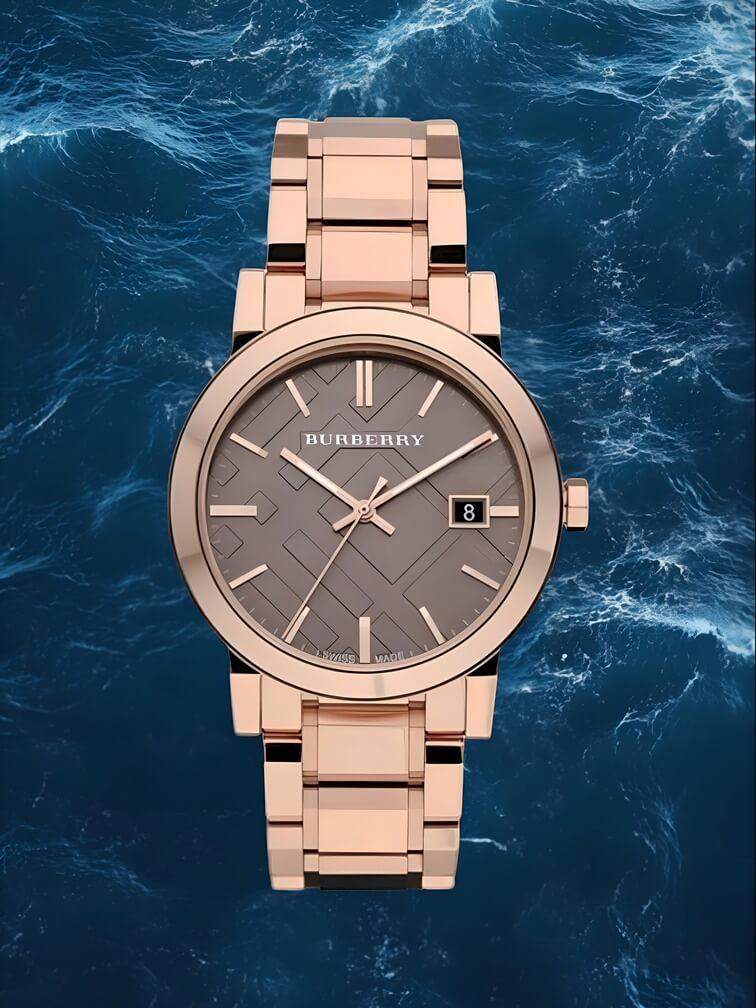 นาฬิกาทองโรสทั้งเรือนพร้อมหน้าปัดสีแชมเปญ ดีไซน์หรูหราและคลาสสิก