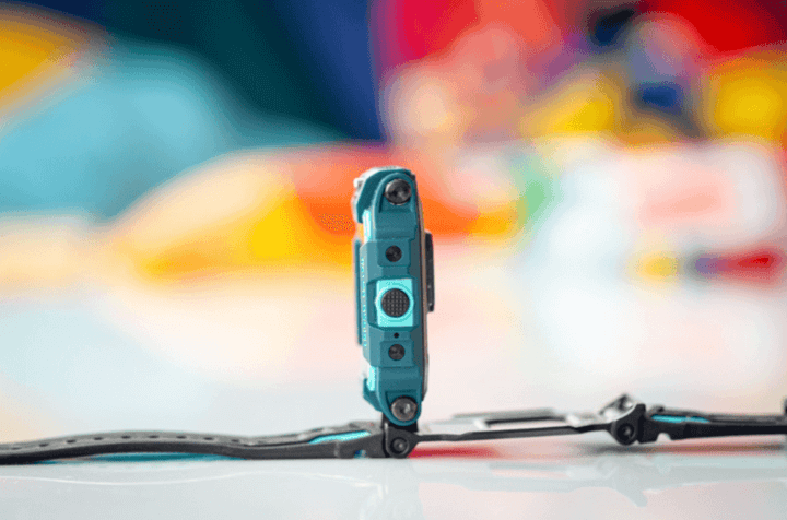 ปุ่มควบคุมที่ออกแบบมาให้ใช้งานง่ายและสะดวก, เหมาะสำหรับเด็กและวัยรุ่น