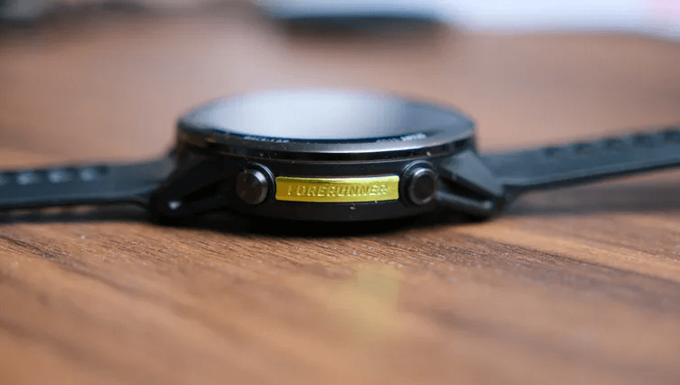 ตัวเรือนไทเทเนียมและเคสทนทาน ออกแบบสำหรับกีฬาความอดทนและการใช้งานหนัก