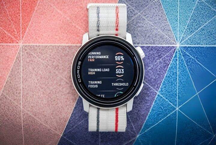 สมาร์ทวอทช์ที่มีความแม่นยำ GPS ยอดเยี่ยมและการติดตามที่แม่นยำสำหรับนักกีฬาและนักผจญภัยกลางแจ้ง