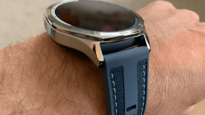 การออกแบบตัวเรือนและสายของ Watch GT5 ที่มีความหรูหราและทันสมัย