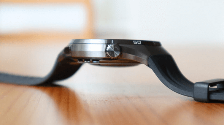 ดีไซน์พรีเมียม ตัวเรือนไทเทเนียมและเซรามิก สวยงาม ทันสมัย และแข็งแรง