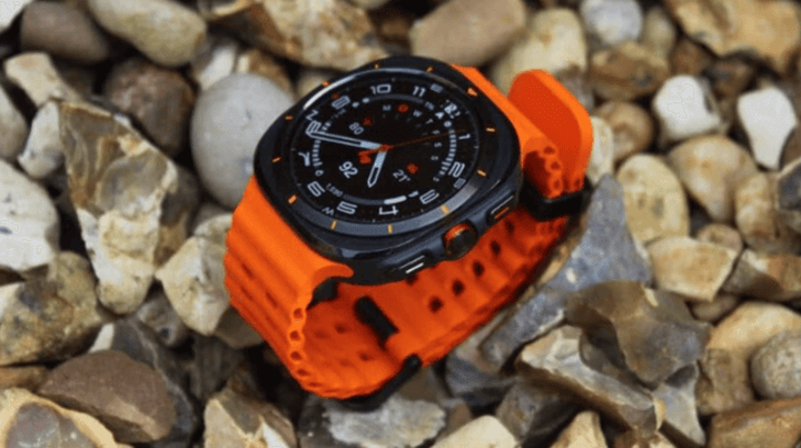 โครงสร้างแข็งแกร่ง – ตัวเรือนไทเทเนียม หน้าจอแซฟไฟร์ ทนทานทุกสภาพแวดล้อม