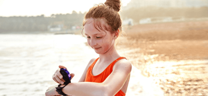 ฟังก์ชัน Geo-fencing ช่วยให้ผู้ปกครองตั้งเขตปลอดภัยและได้รับการแจ้งเตือนเมื่อเด็กออกนอกพื้นที่