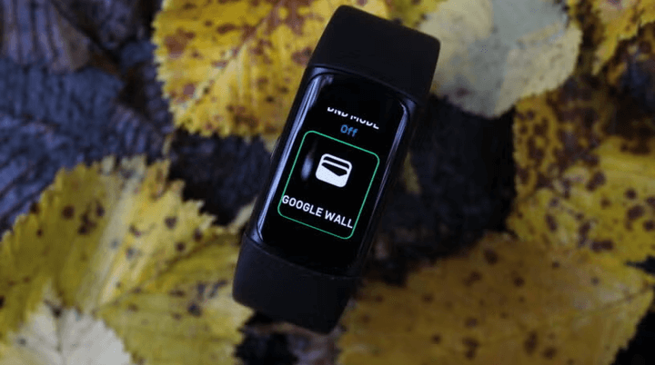 ภาพฟีเจอร์ Google Wallet บน Charge 6 ช่วยชำระเงินแบบไร้สัมผัสได้ง่ายและรวดเร็วจากข้อมือ