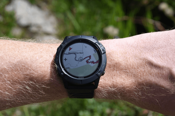 GPS เพื่อวัดระยะทาง ความเร็ว และเส้นทางการออกกำลังกาย