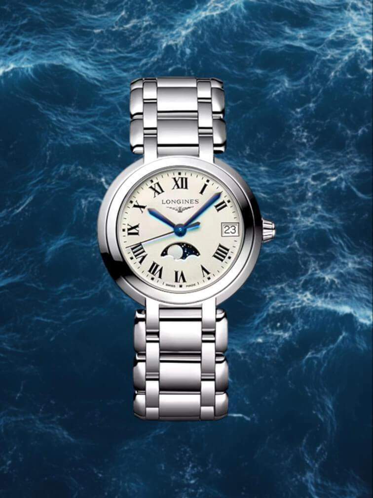 รุ่นสีเงินทั้งหมด หน้าปัดสีขาว เข็มสีน้ำเงิน แสดงวันที่ ขนาดเล็ก สวยงาม