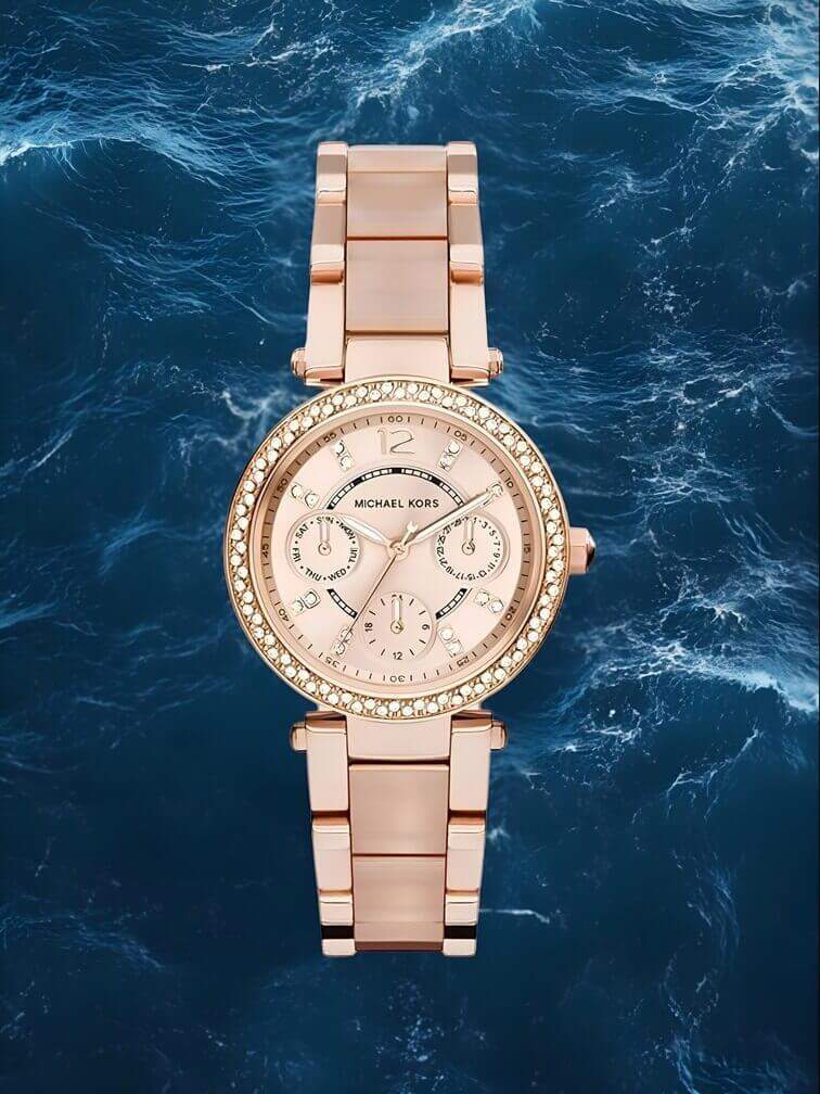 นาฬิกาสีโรสโกลด์สุดหรู พร้อมฟังก์ชันโครโนกราฟ