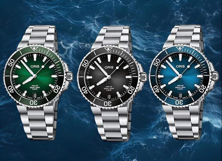 นาฬิกาสีเงินทั้งหมดสามเรือนพร้อมขอบเบซิลสีดำและหน้าปัดสีดำ, เขียวเข้ม, สีน้ำเงินเข้ม ดีไซน์ทันสมัยและสปอร์ต