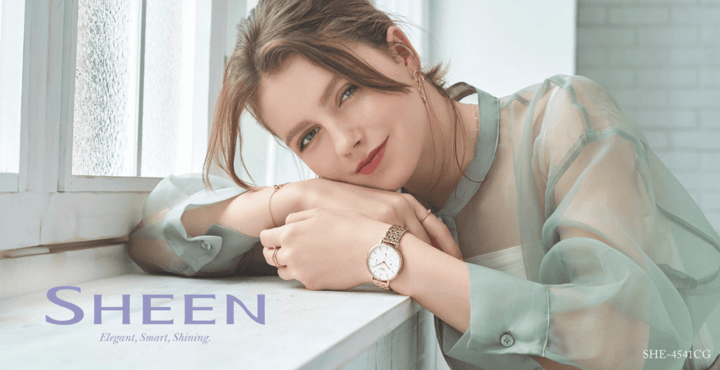 ผู้หญิงสวมใส่นาฬิกา Sheen รุ่นที่เหมาะกับสไตล์การแต่งตัวที่เรียบง่ายและเป็นเอกลักษณ์