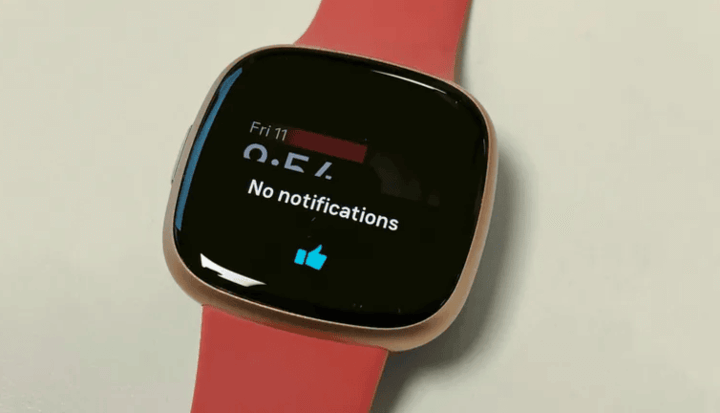 ฟีเจอร์การแจ้งเตือนอัจฉริยะที่ช่วยให้คุณรับข้อความและการแจ้งเตือนจากแอปต่าง ๆ โดยไม่ต้องหยิบสมาร์ตโฟนขึ้นมา