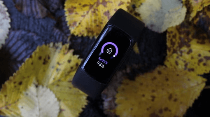 ฟีเจอร์วัดระดับออกซิเจนในเลือด (SpO2) ที่แม่นยำ เหมาะสำหรับการติดตามสุขภาพและการนอนหลับ