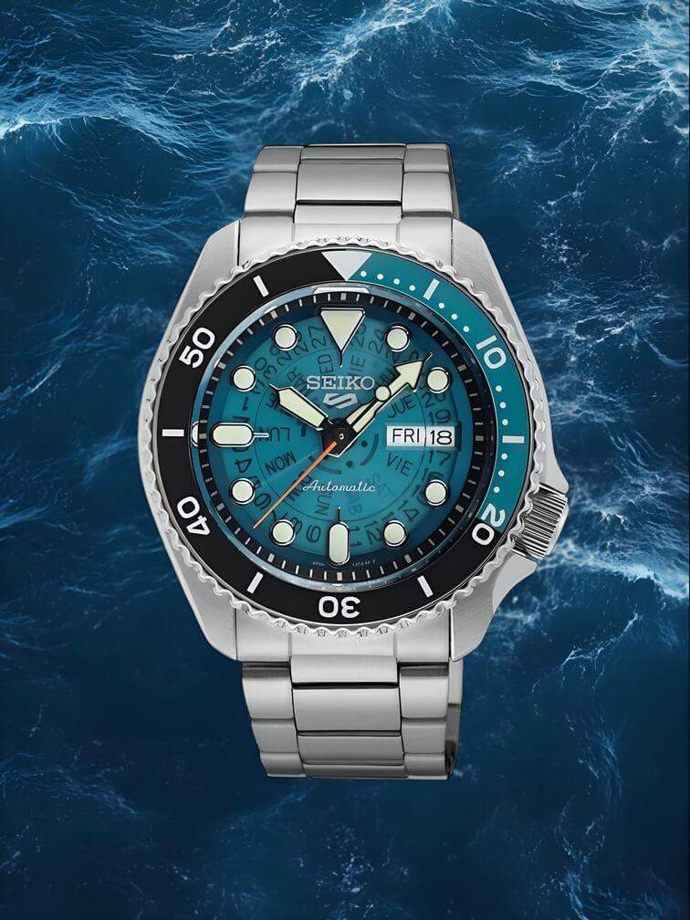 นาฬิกาตัวเรือนเงิน ขอบสีดำและหน้าปัดสีน้ำเงินทะเล ดีไซน์ที่เรียบหรูและมีสไตล์ เหมาะสำหรับทุกลุค