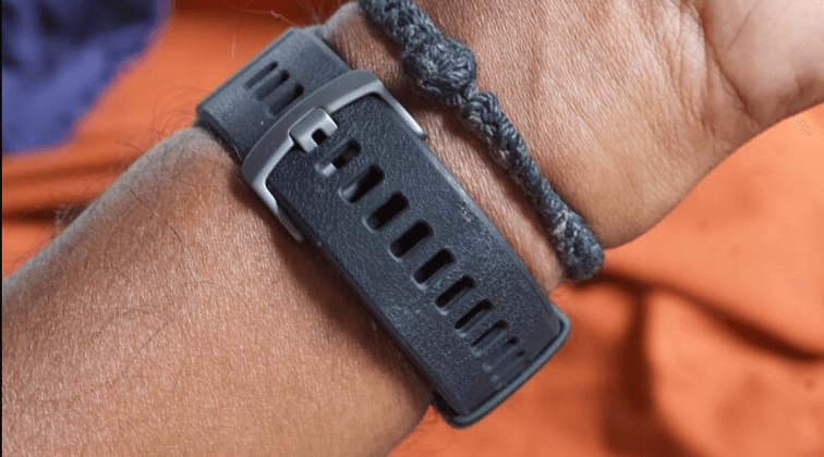 สายรัดยืดหยุ่น ระบายอากาศได้ดี เหมาะกับการออกกำลังกายและการใช้งานประจำวัน