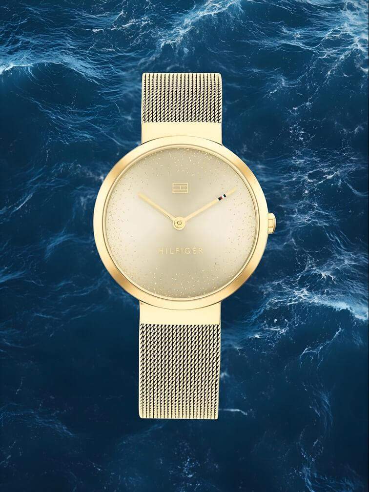 นาฬิกาทองคำทั้งหมดพร้อมการออกแบบที่ทันสมัย