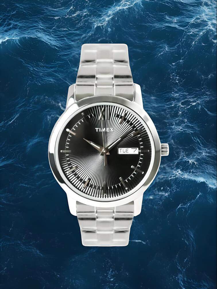 นาฬิกากรอบเงินทั้งหมดพร้อมหน้าปัดสีดำ ดีไซน์หรูหราและทันสมัย