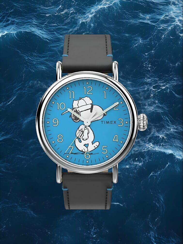 รุ่นคลาสสิกหน้าปัดสีน้ำเงิน ตัวเรือนเงินกับสายหนังสีดำ