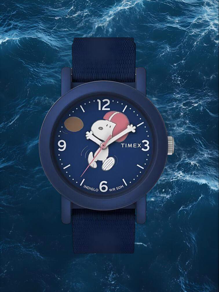 นาฬิกาแบบสีฟ้าทั้งเรือน ดีไซน์ทันสมัย