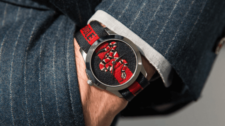 การออกแบบนาฬิกา Gucci ที่แสดงถึงสไตล์ที่ไม่เหมือนใครของพวกเขาด้วยการผสมผสานระหว่างความหรูหรา ความซับซ้อน และงานฝีมือที่ทันสมัย